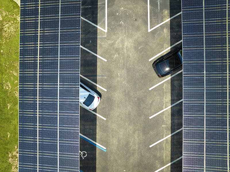 panneaux-solaires-parking